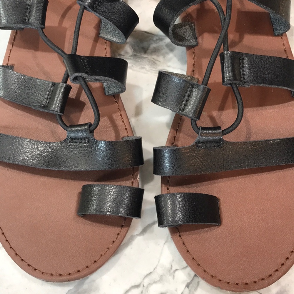 Old Navy Strappy Sandal in Black - Picture 2 of 8